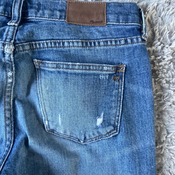 Madewell Slim Boyjean Boyfriend Distressed Mid Rise Medium Wash Jeans Sz 28 - Picture 7 of 8